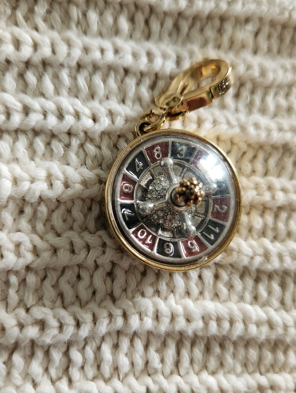 Juicy Couture Roulette Wheel Charm 2005 Rare Vintage Y2K Gold Tone - Picture 2 of 13